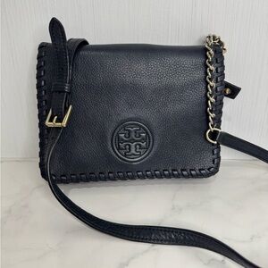 Tory Burch Marion Whipstitch Combo Crossbody. Black & Gold.